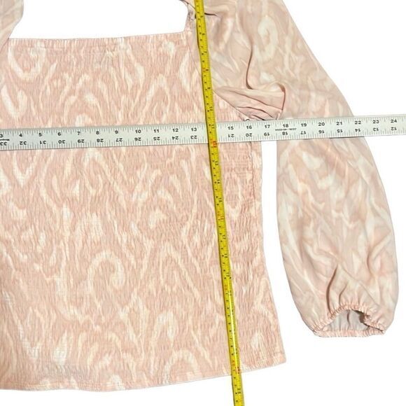 HALOGEN Blouse L Scrolling Pink Variegated Smocked Puff Sleeve Scrolling Fairy - Picture 9 of 12